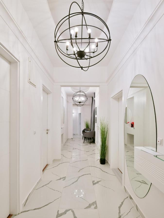 Luxury Galla Apartments In The City Center Sarajevo Exterior photo